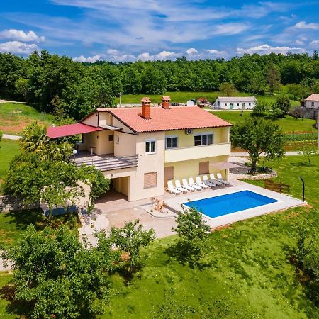 Holiday Home Larisa - Ipc141 By Interhome Pićan Zewnętrze zdjęcie