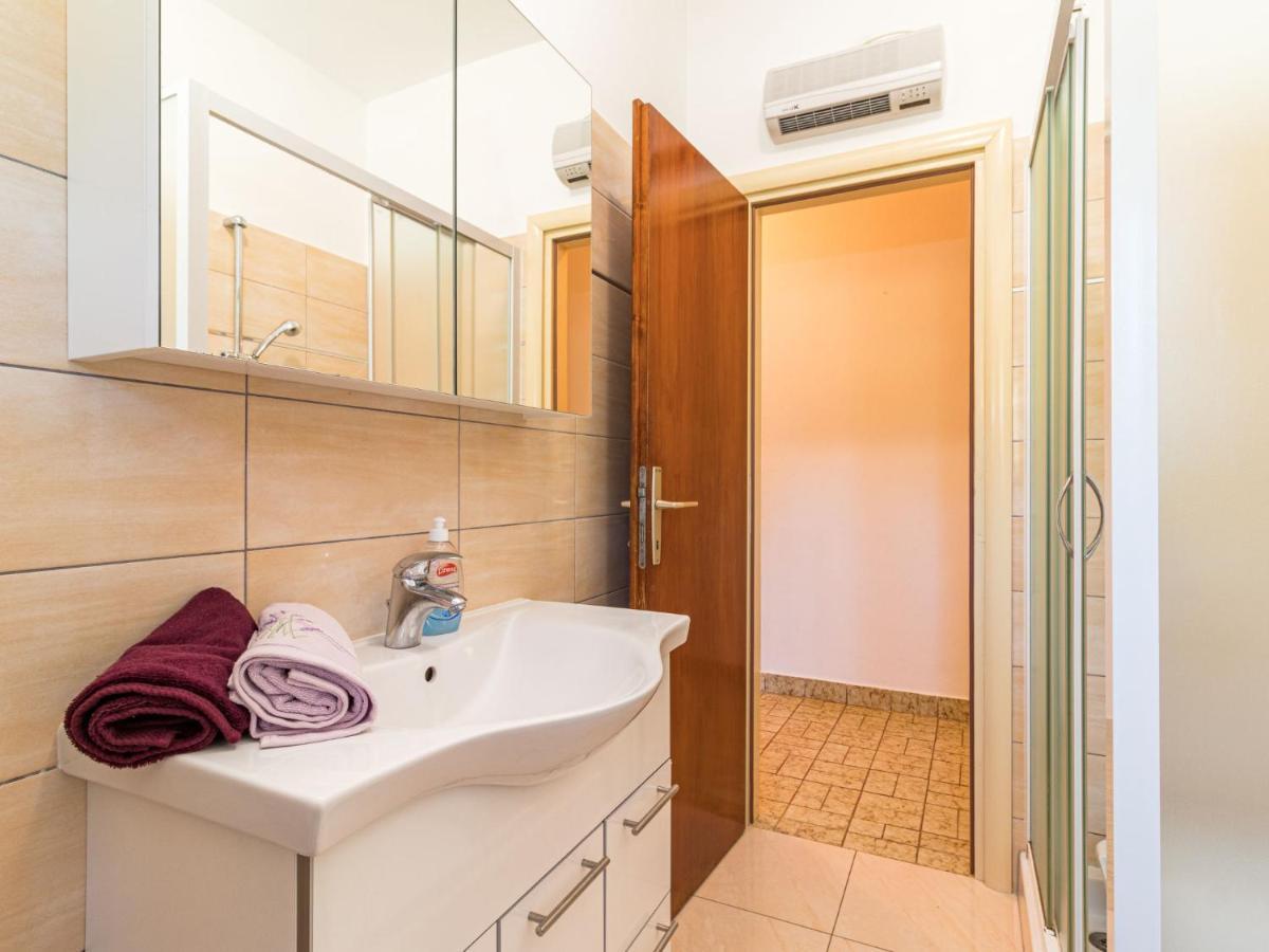 Holiday Home Larisa - Ipc141 By Interhome Pićan Zewnętrze zdjęcie
